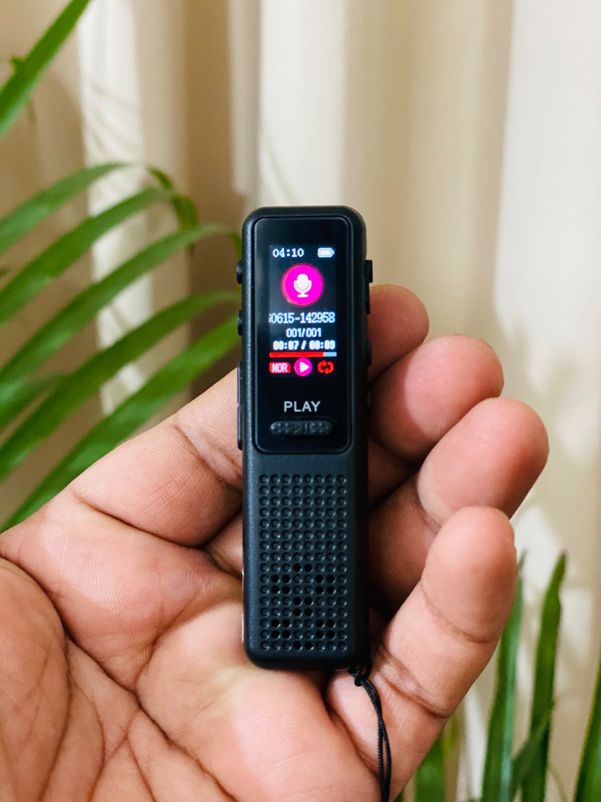 Professional Digital Voice Recorder এক ক্লিকেই রেকর্ডিং শুরু