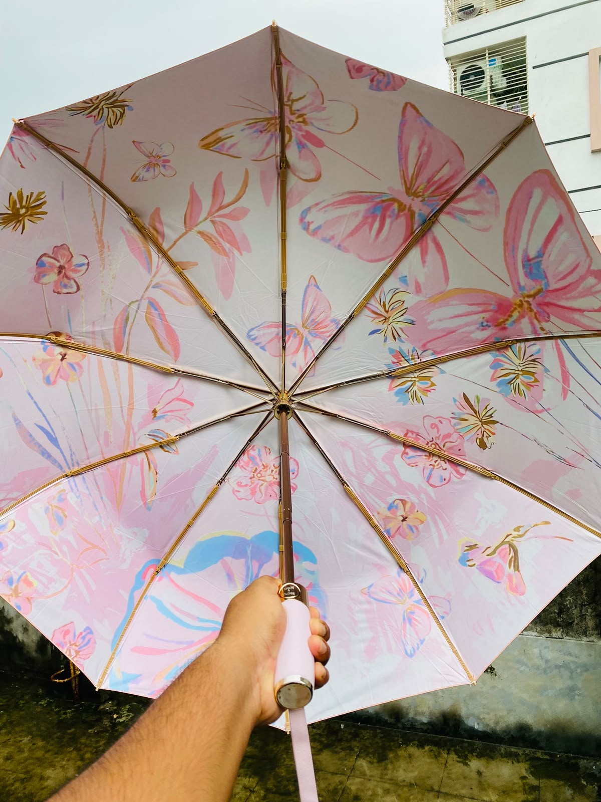 🌸 Luxury China Umbrella – প্রিমিয়াম লুক, শক্তিশালী ছাতা